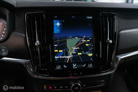 Volvo V90 Cross Country 2.0 D5 AWD Pro | Trekhaak | Leder | LED | Memory |