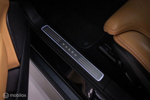 Volvo V90 Cross Country 2.0 D5 AWD Pro | Trekhaak | Leder | LED | Memory |