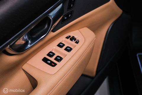 Volvo V90 Cross Country 2.0 D5 AWD Pro | Trekhaak | Leder | LED | Memory |