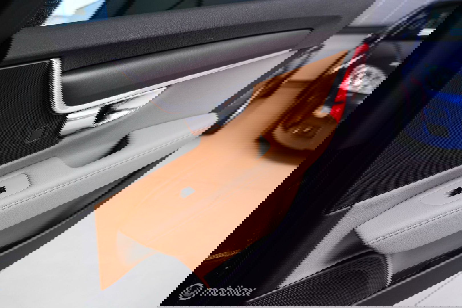 Volvo V90 Cross Country 2.0 D5 AWD Pro | Trekhaak | Leder | LED | Memory |