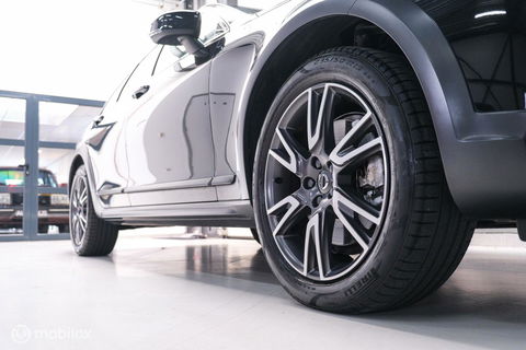 Volvo V90 Cross Country 2.0 D5 AWD Pro | Trekhaak | Leder | LED | Memory |