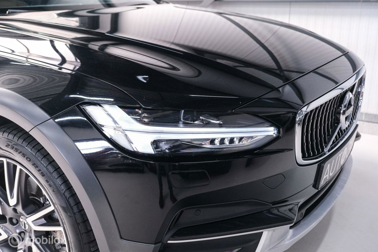 Volvo V90 Cross Country 2.0 D5 AWD Pro | Trekhaak | Leder | LED | Memory |