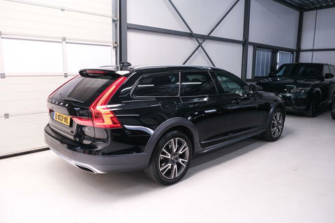 Volvo V90 Cross Country 2.0 D5 AWD Pro | Trekhaak | Leder | LED | Memory |