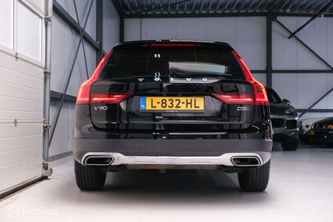 Volvo V90 Cross Country 2.0 D5 AWD Pro | Trekhaak | Leder | LED | Memory |