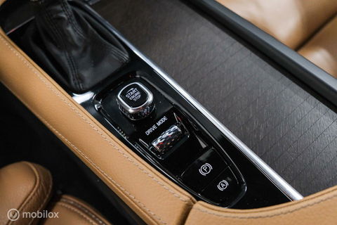 Volvo V90 Cross Country 2.0 D5 AWD Pro | Trekhaak | Leder | LED | Memory |