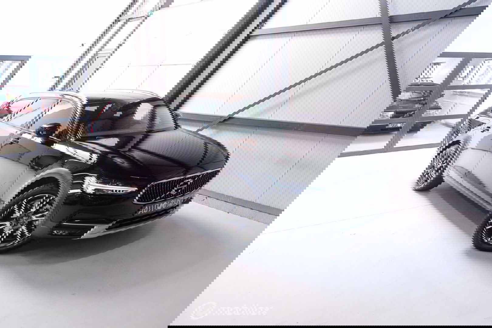Volvo V90 Cross Country 2.0 D5 AWD Pro | Trekhaak | Leder | LED | Memory |