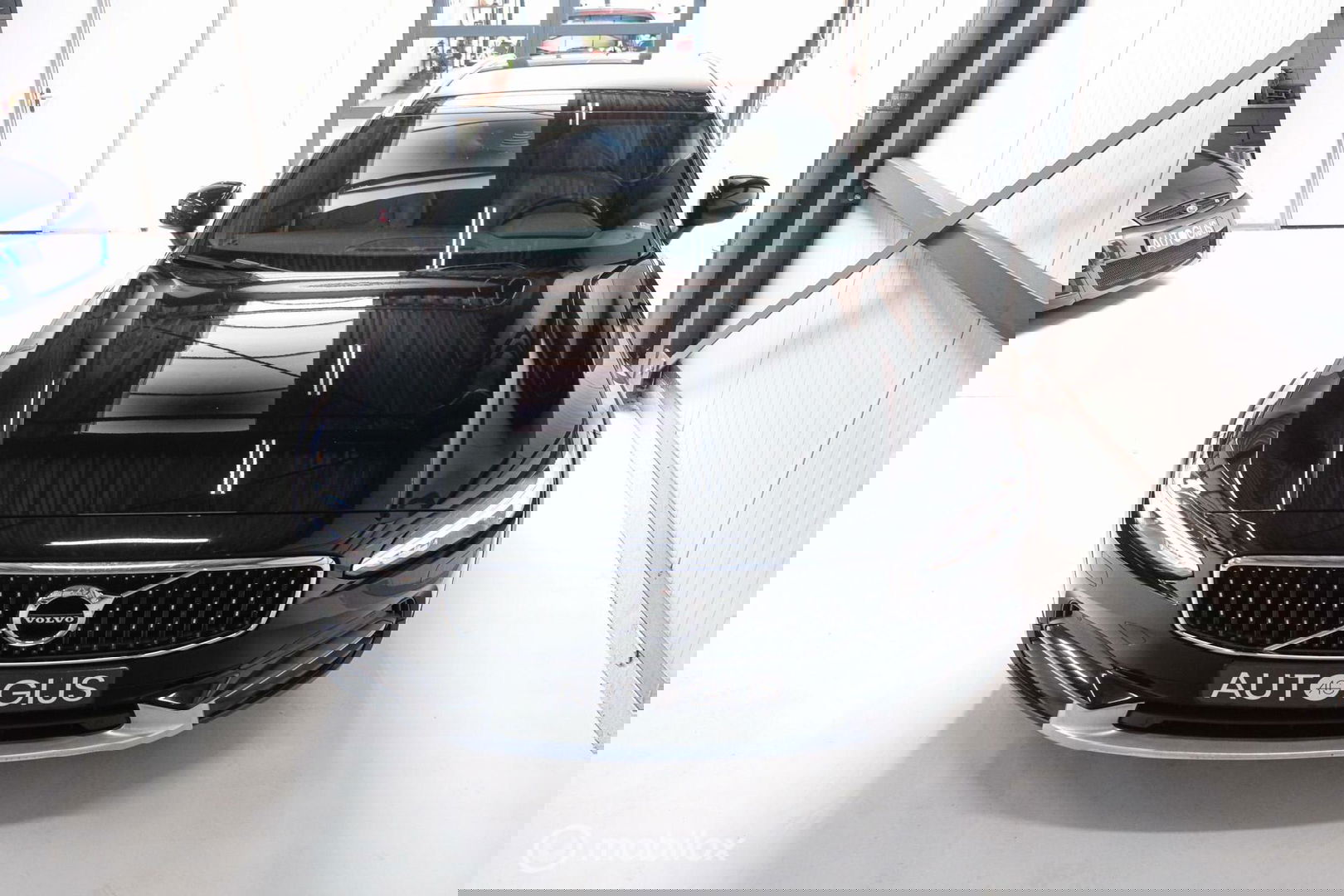 Volvo V90 Cross Country 2.0 D5 AWD Pro | Trekhaak | Leder | LED | Memory |