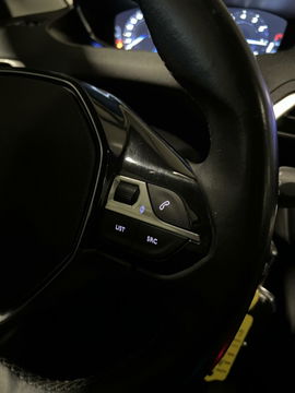 Peugeot 5008 1.2 PureTech Allure 7 Pers Trekhaak Carplay NAP