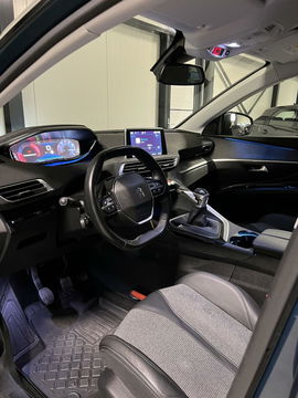 Peugeot 5008 1.2 PureTech Allure 7 Pers Trekhaak Carplay NAP
