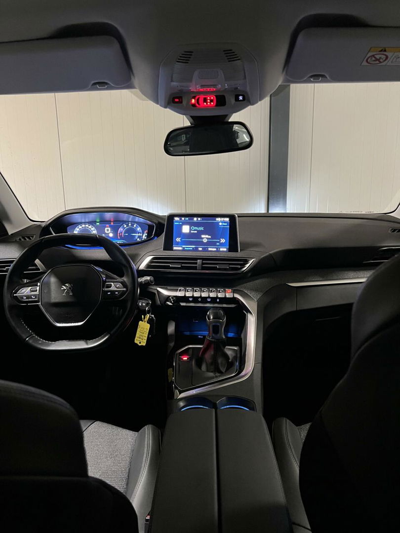 Peugeot 5008 1.2 PureTech Allure 7 Pers Trekhaak Carplay NAP