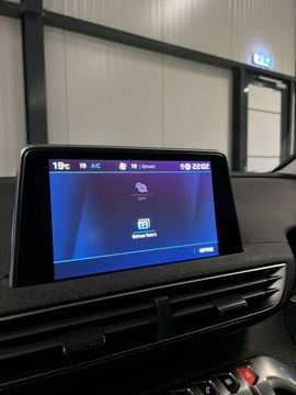 Peugeot 5008 1.2 PureTech Allure 7 Pers Trekhaak Carplay NAP