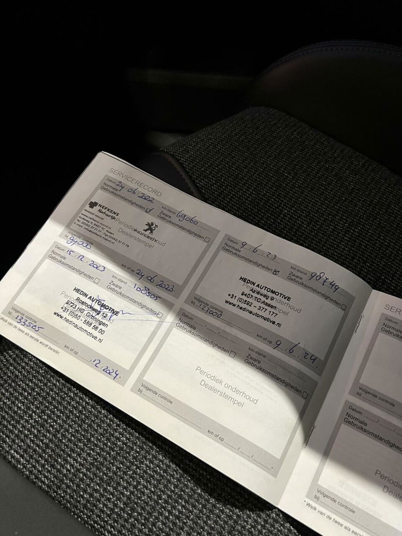 Peugeot 5008 1.2 PureTech Allure 7 Pers Trekhaak Carplay NAP
