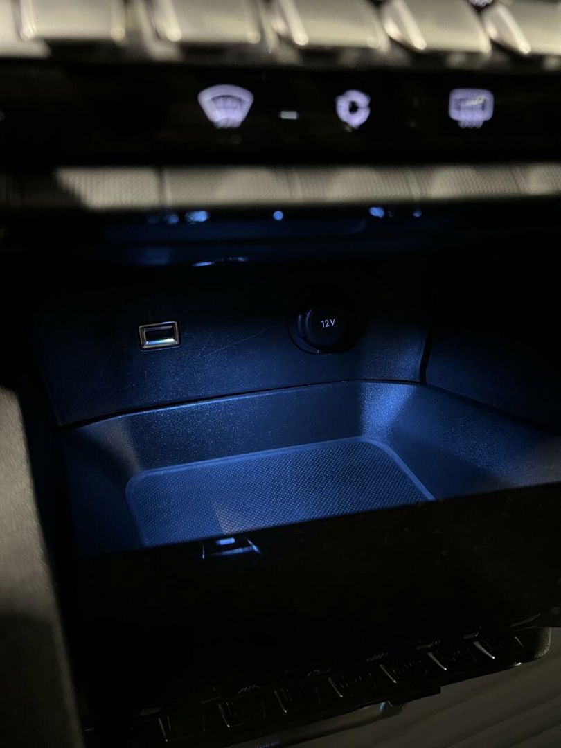 Peugeot 5008 1.2 PureTech Allure 7 Pers Trekhaak Carplay NAP
