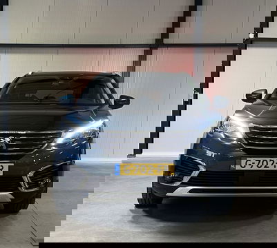 Peugeot 5008 1.2 PureTech Allure 7 Pers Trekhaak Carplay NAP
