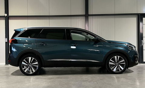 Peugeot 5008 1.2 PureTech Allure 7 Pers Trekhaak Carplay NAP