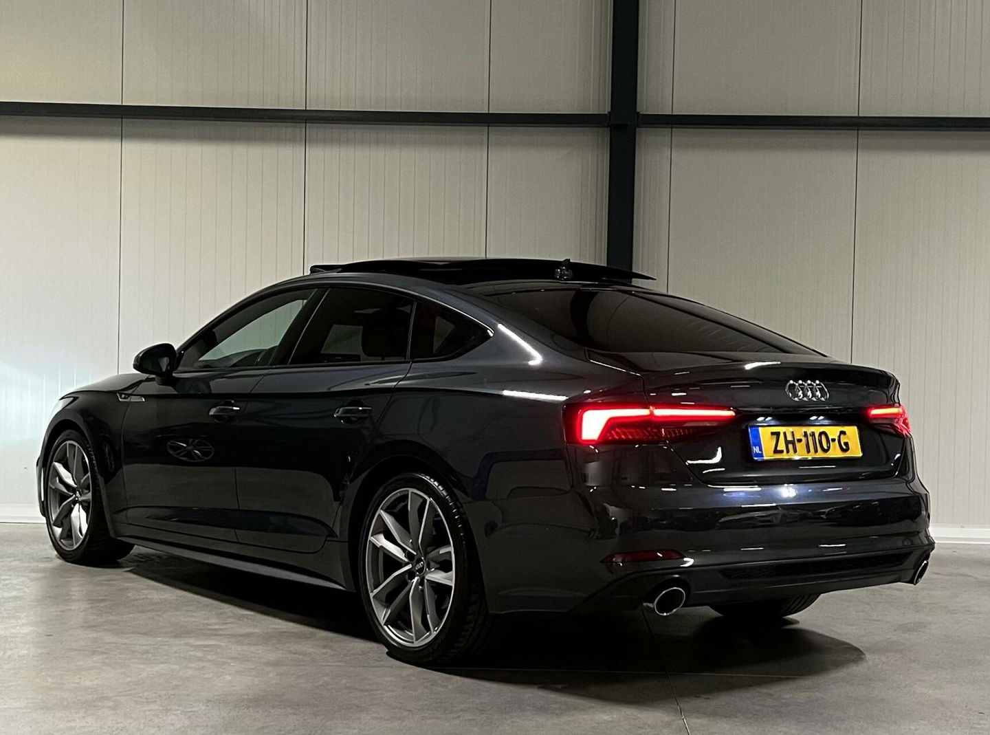 Audi A5 Sportback 40 TFSI 3X S-line Pano Virtual Sfeer Black