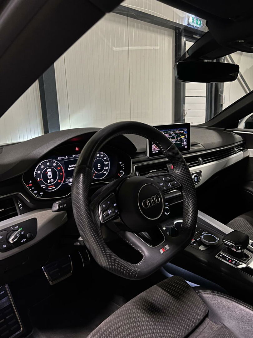 Audi A5 Sportback 40 TFSI 3X S-line Pano Virtual Sfeer Black