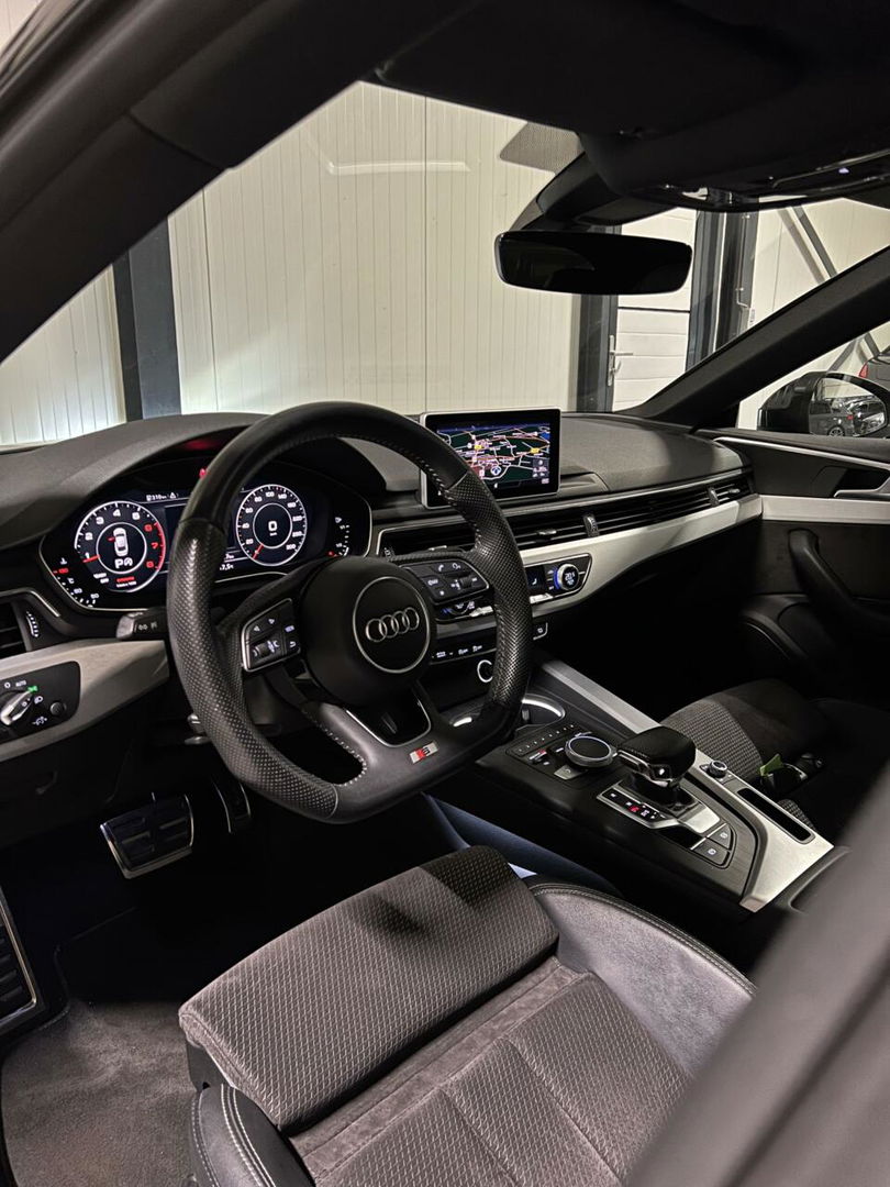 Audi A5 Sportback 40 TFSI 3X S-line Pano Virtual Sfeer Black