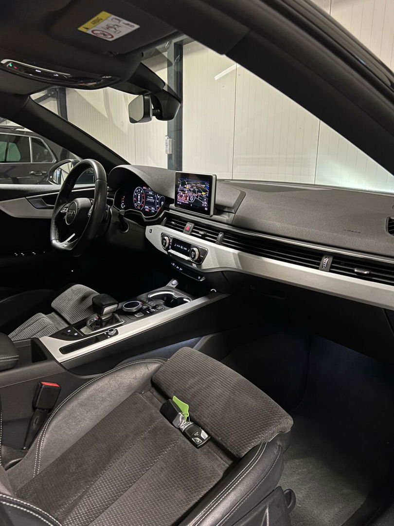 Audi A5 Sportback 40 TFSI 3X S-line Pano Virtual Sfeer Black
