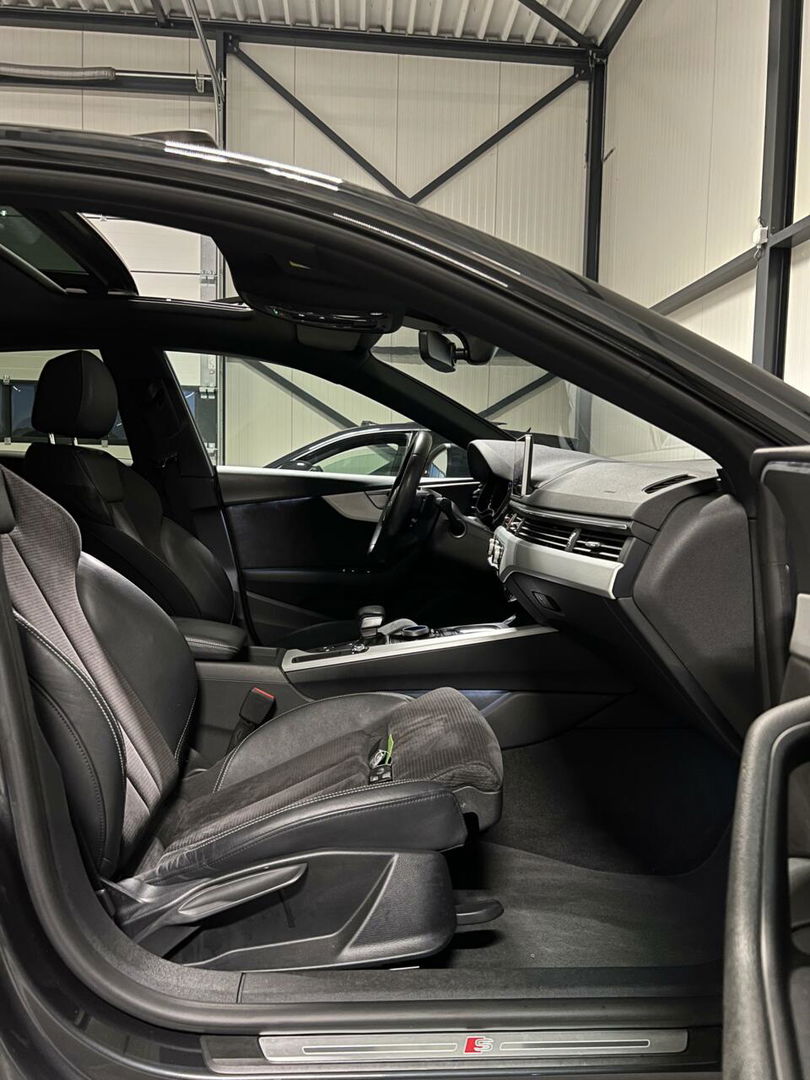 Audi A5 Sportback 40 TFSI 3X S-line Pano Virtual Sfeer Black