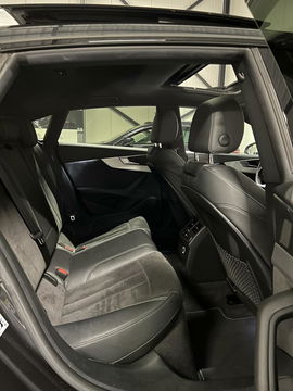 Audi A5 Sportback 40 TFSI 3X S-line Pano Virtual Sfeer Black