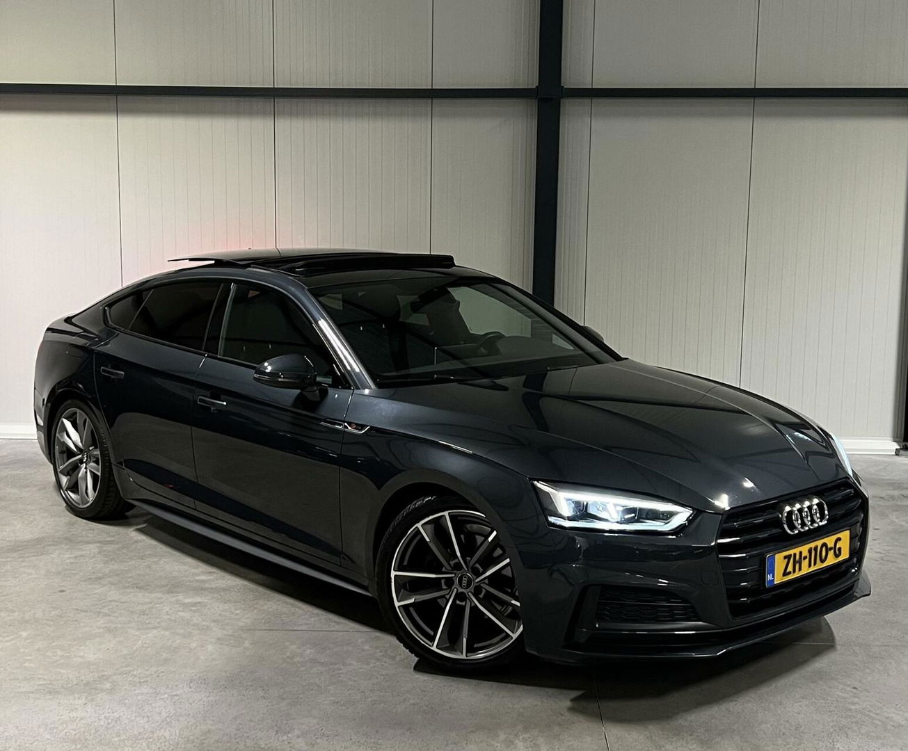 Audi A5 Sportback 40 TFSI 3X S-line Pano Virtual Sfeer Black