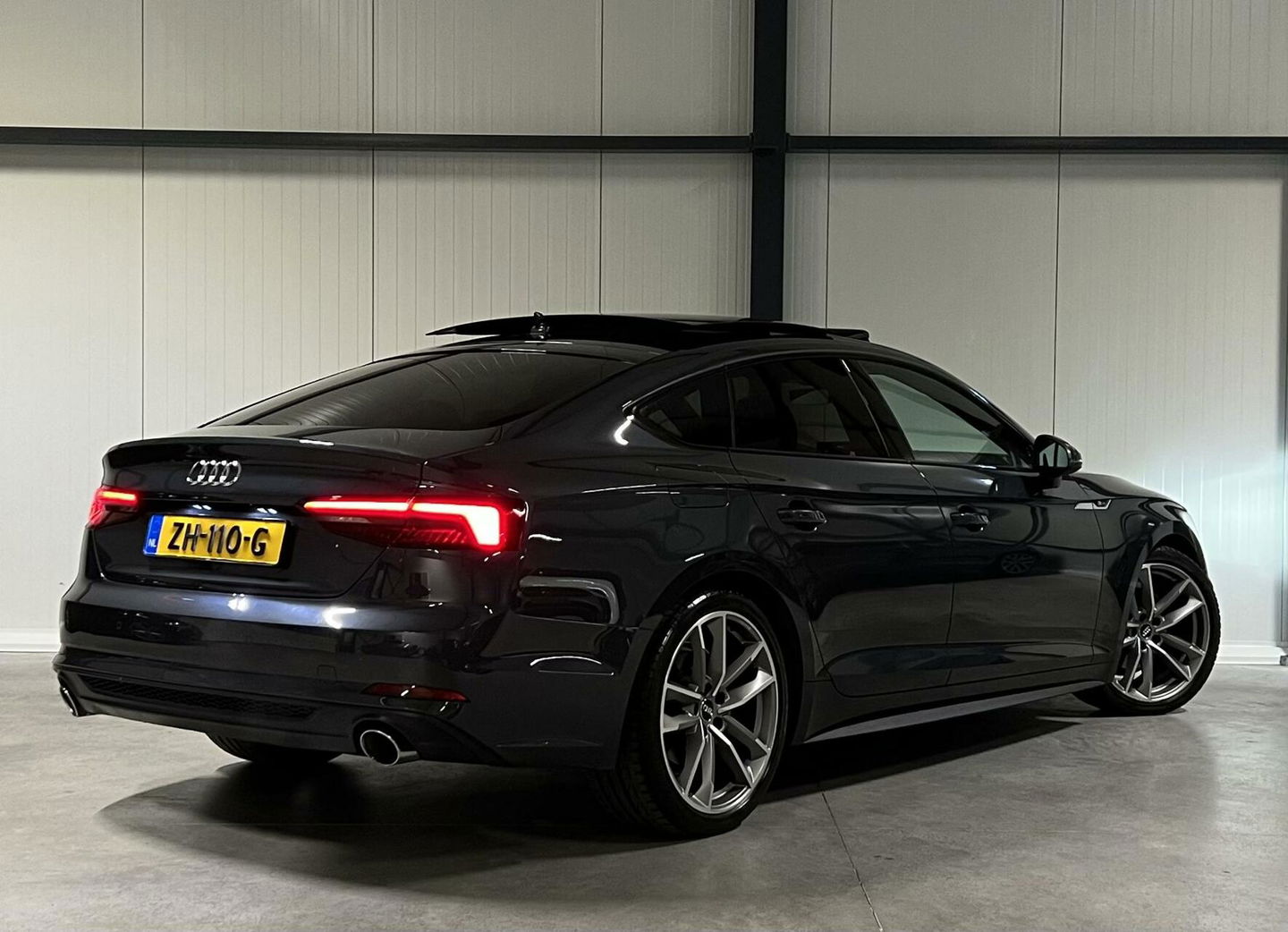Audi A5 Sportback 40 TFSI 3X S-line Pano Virtual Sfeer Black