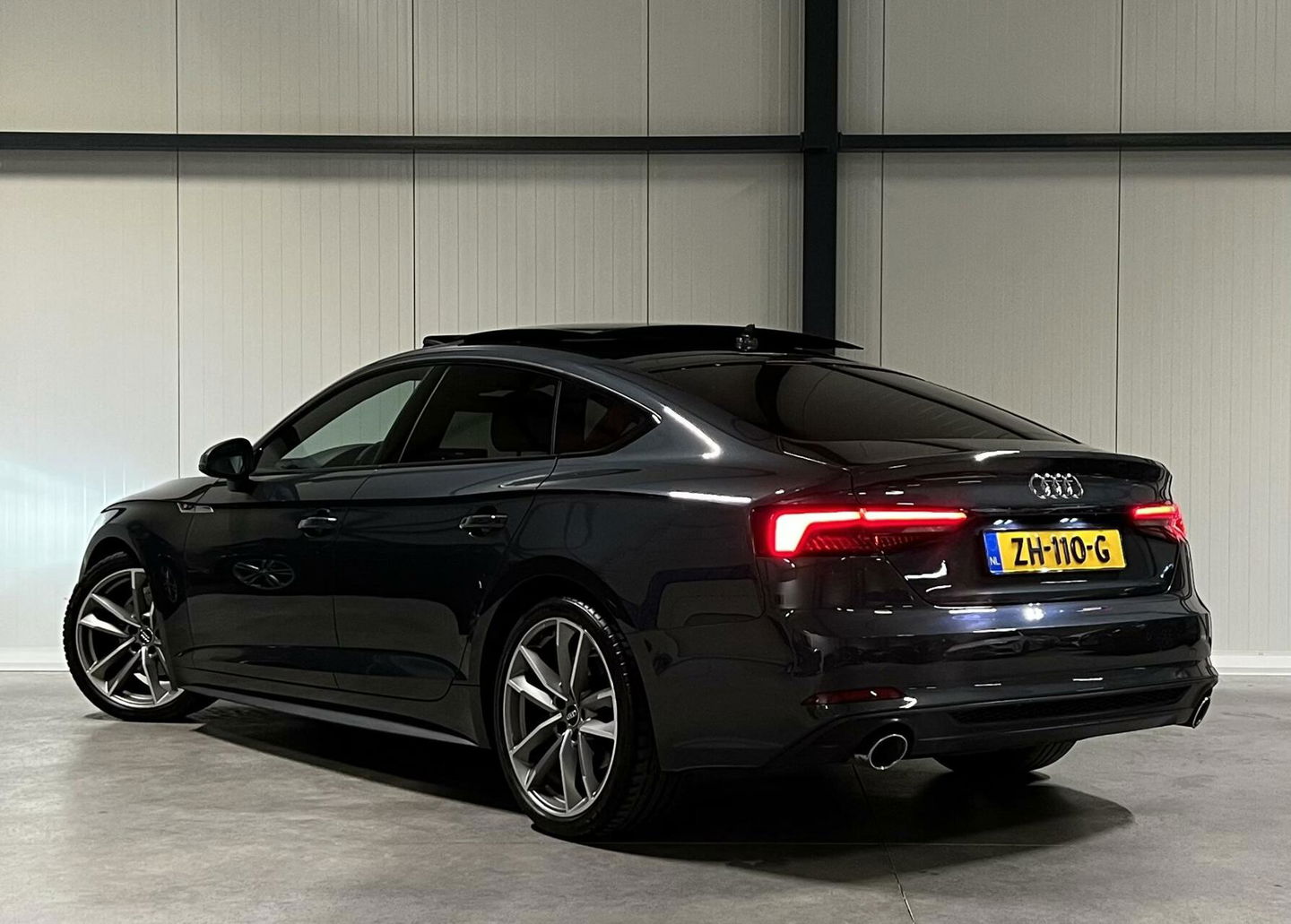 Audi A5 Sportback 40 TFSI 3X S-line Pano Virtual Sfeer Black