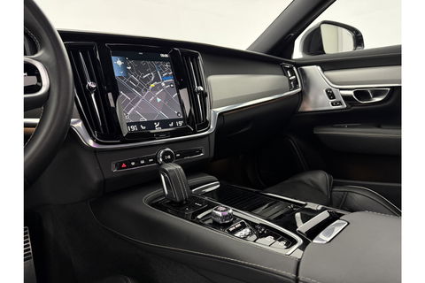 Volvo V90 2.0 T8 AWD R-Design bowers&wilkins 341PK 360 Camera Pano LED Virtual Sfeer Trekhaak Carplay Cruise Clima Leder Memory Head up Display 20"LMV Navi PDC