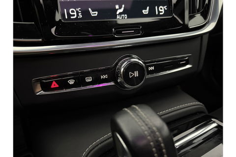 Volvo V90 2.0 T8 AWD R-Design bowers&wilkins 341PK 360 Camera Pano LED Virtual Sfeer Trekhaak Carplay Cruise Clima Leder Memory Head up Display 20"LMV Navi PDC