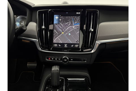 Volvo V90 2.0 T8 AWD R-Design bowers&wilkins 341PK 360 Camera Pano LED Virtual Sfeer Trekhaak Carplay Cruise Clima Leder Memory Head up Display 20"LMV Navi PDC