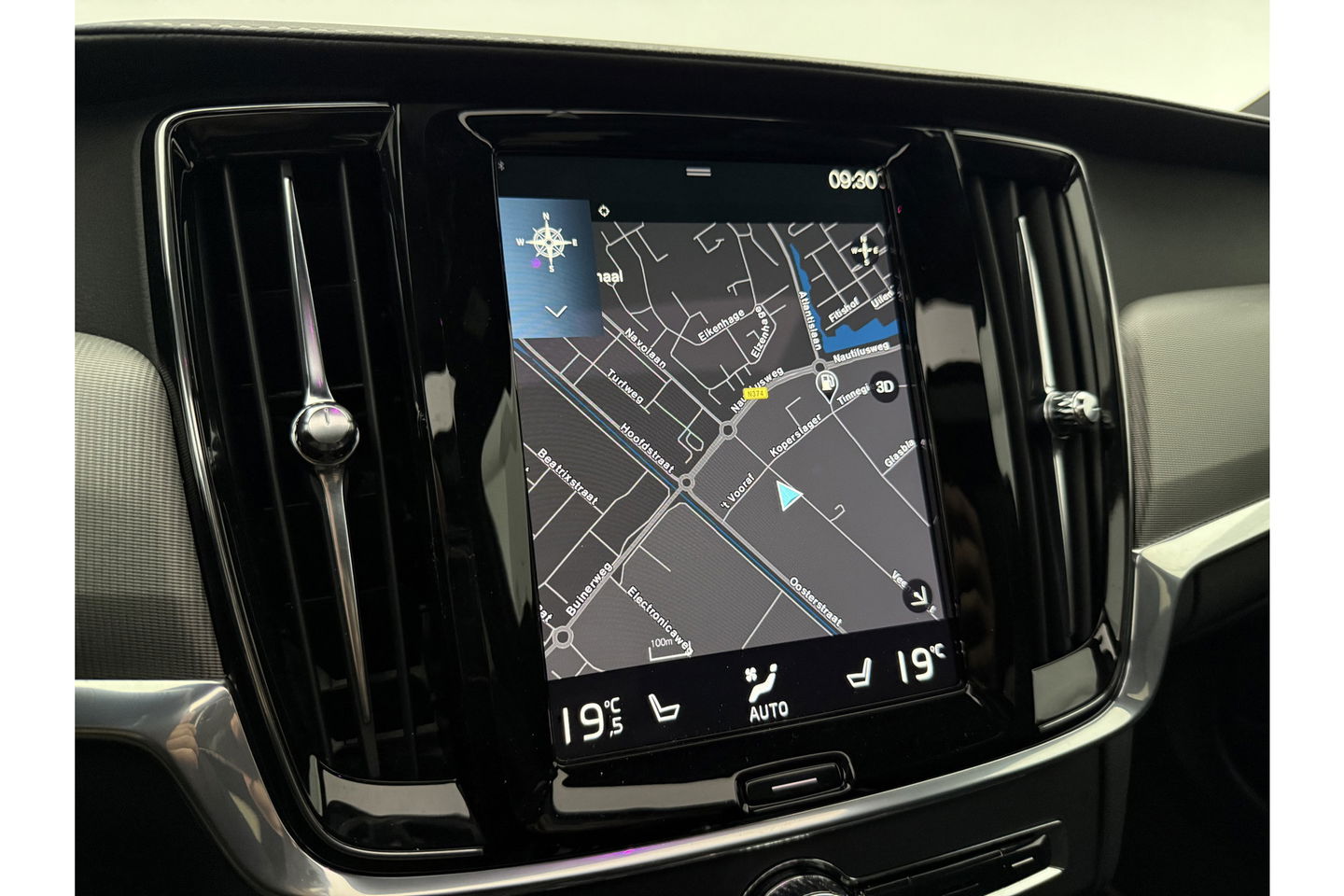 Volvo V90 2.0 T8 AWD R-Design bowers&wilkins 341PK 360 Camera Pano LED Virtual Sfeer Trekhaak Carplay Cruise Clima Leder Memory Head up Display 20"LMV Navi PDC