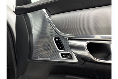 Volvo V90 2.0 T8 AWD R-Design bowers&wilkins 341PK 360 Camera Pano LED Virtual Sfeer Trekhaak Carplay Cruise Clima Leder Memory Head up Display 20"LMV Navi PDC