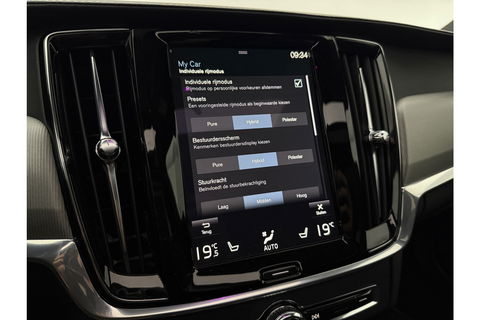 Volvo V90 2.0 T8 AWD R-Design bowers&wilkins 341PK 360 Camera Pano LED Virtual Sfeer Trekhaak Carplay Cruise Clima Leder Memory Head up Display 20"LMV Navi PDC