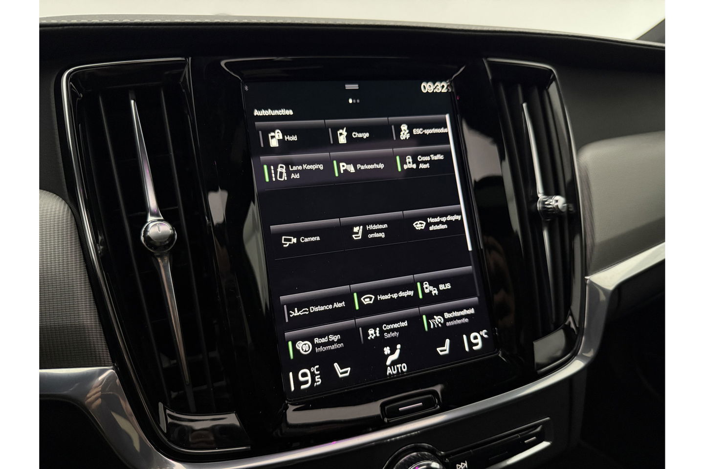Volvo V90 2.0 T8 AWD R-Design bowers&wilkins 341PK 360 Camera Pano LED Virtual Sfeer Trekhaak Carplay Cruise Clima Leder Memory Head up Display 20"LMV Navi PDC