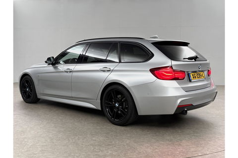 BMW 3 Serie 318i M-sport Pano LED Camera Clima Cruise Navi Head-up Display Leder PDC 18"LMV