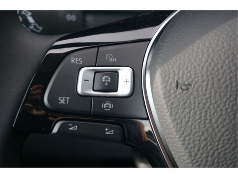 Volkswagen Crafter 35 177PK L3H3 AUT BPM VRIJ!! Navi, Cam, ACC, LED, 2x Schuifdeur!! NR. 219
