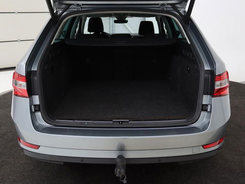 Škoda Superb 1.4 TSI iV Style | Trekhaak | Stoel & achterbankverwarming | Camera | Memory | Carplay | Park Assist | Virtual Cockpit | Navigatie