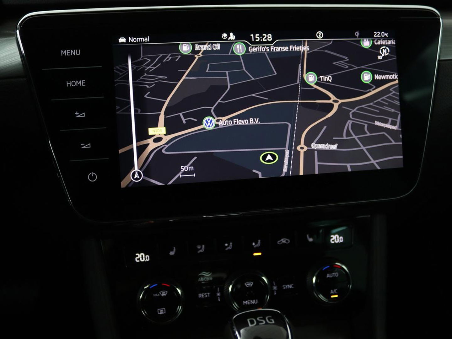 Škoda Superb 1.4 TSI iV Style | Trekhaak | Stoel & achterbankverwarming | Camera | Memory | Carplay | Park Assist | Virtual Cockpit | Navigatie