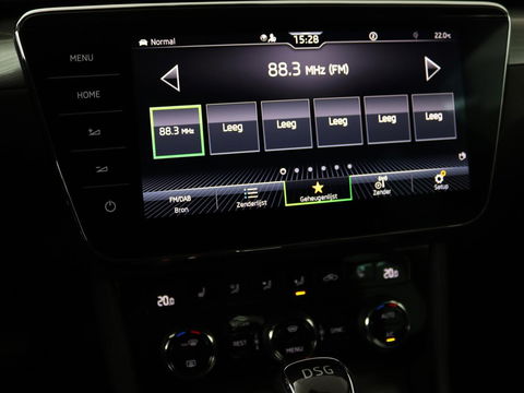 Škoda Superb 1.4 TSI iV Style | Trekhaak | Stoel & achterbankverwarming | Camera | Memory | Carplay | Park Assist | Virtual Cockpit | Navigatie