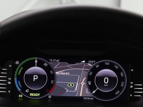 Škoda Superb 1.4 TSI iV Style | Trekhaak | Stoel & achterbankverwarming | Camera | Memory | Carplay | Park Assist | Virtual Cockpit | Navigatie