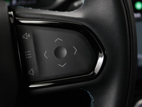 Lynk & Co 01 1.5 Plug In | Panoramadak | Infinity by Harman | 360 camera | Adaptive cruise | Stoelverwarming | Carplay | Memory | Full LED