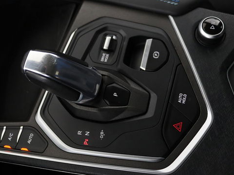 Lynk & Co 01 1.5 Plug In | Panoramadak | Infinity by Harman | 360 camera | Adaptive cruise | Stoelverwarming | Carplay | Memory | Full LED