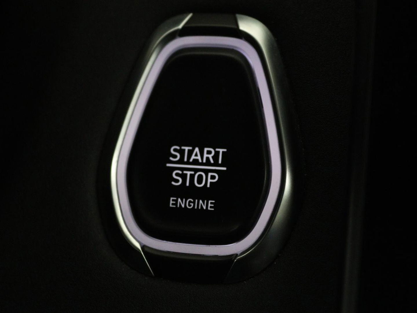 Lynk & Co 01 1.5 Plug In | Panoramadak | Infinity by Harman | 360 camera | Adaptive cruise | Stoelverwarming | Carplay | Memory | Full LED