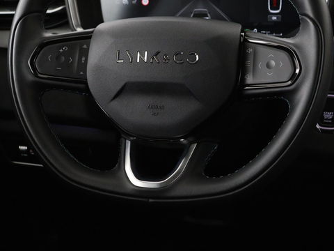 Lynk & Co 01 1.5 Plug In | Panoramadak | Infinity by Harman | 360 camera | Adaptive cruise | Stoelverwarming | Carplay | Memory | Full LED