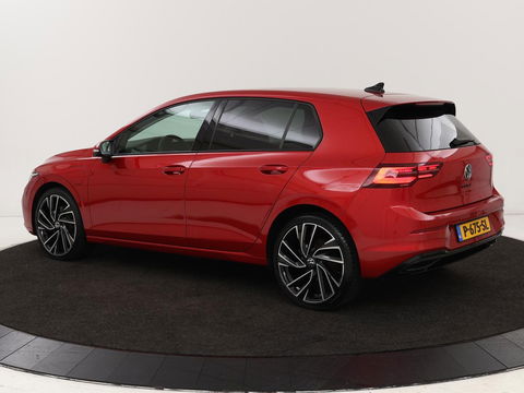 Volkswagen Golf 1.4 eHybrid Style | Stoel & stuurverwarming | Massage | Carplay | Memory | Achterbankverwarming | Adaptive cruise | Park Assist | Sfeerverlichting | Navigatie | Full LED | PHEV