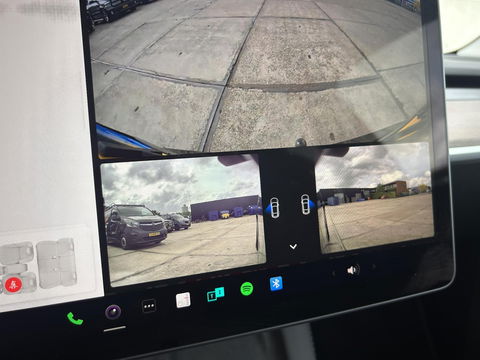 Tesla Model Y Performance AWD 75 kWh 515PK | Trekhaak | NL AUTO |