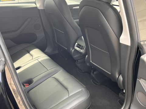 Tesla Model Y Performance AWD 75 kWh 515PK | Trekhaak | NL AUTO |