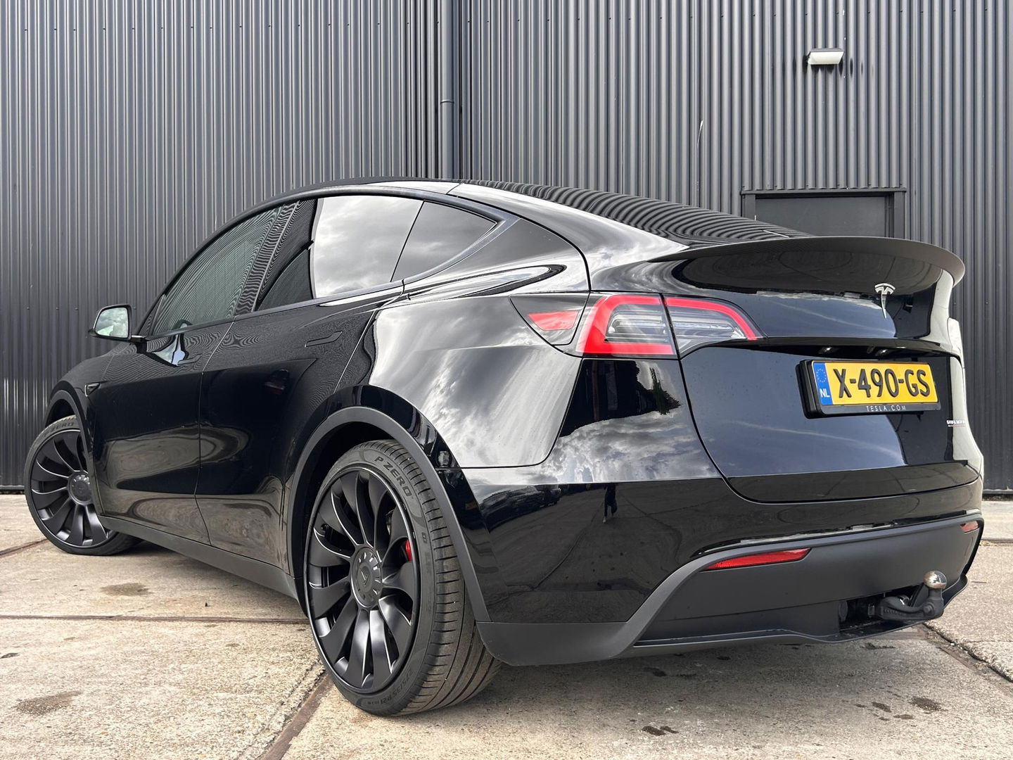 Tesla Model Y Performance AWD 75 kWh 515PK | Trekhaak | NL AUTO |