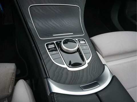 Mercedes-Benz C-Klasse Estate 300 CDI HYBRID Avantgarde Lease Edition Aut. *PANO | LEATHER-MICROFIBRE | FULL-LED | NAVI-FULLMAP | SPORT-SEATS | ECC | SHIFT-PADDLES | PDC | CRUISE | TOWBAR | 17''ALU*